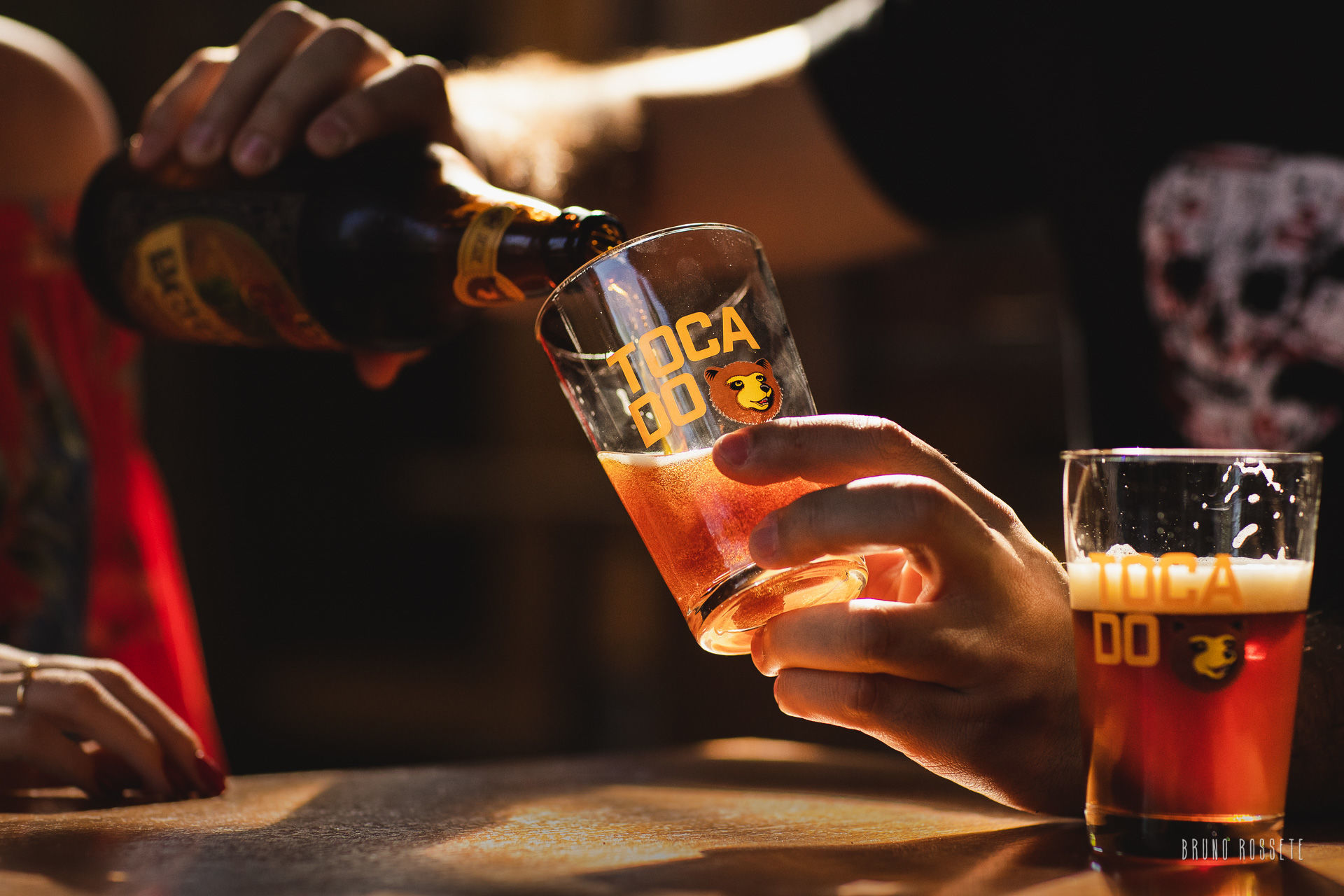 Foto Ensaio pré-casamento Nath e Diego - Cervejaria Colorado Toca do Urso - Imagem 2