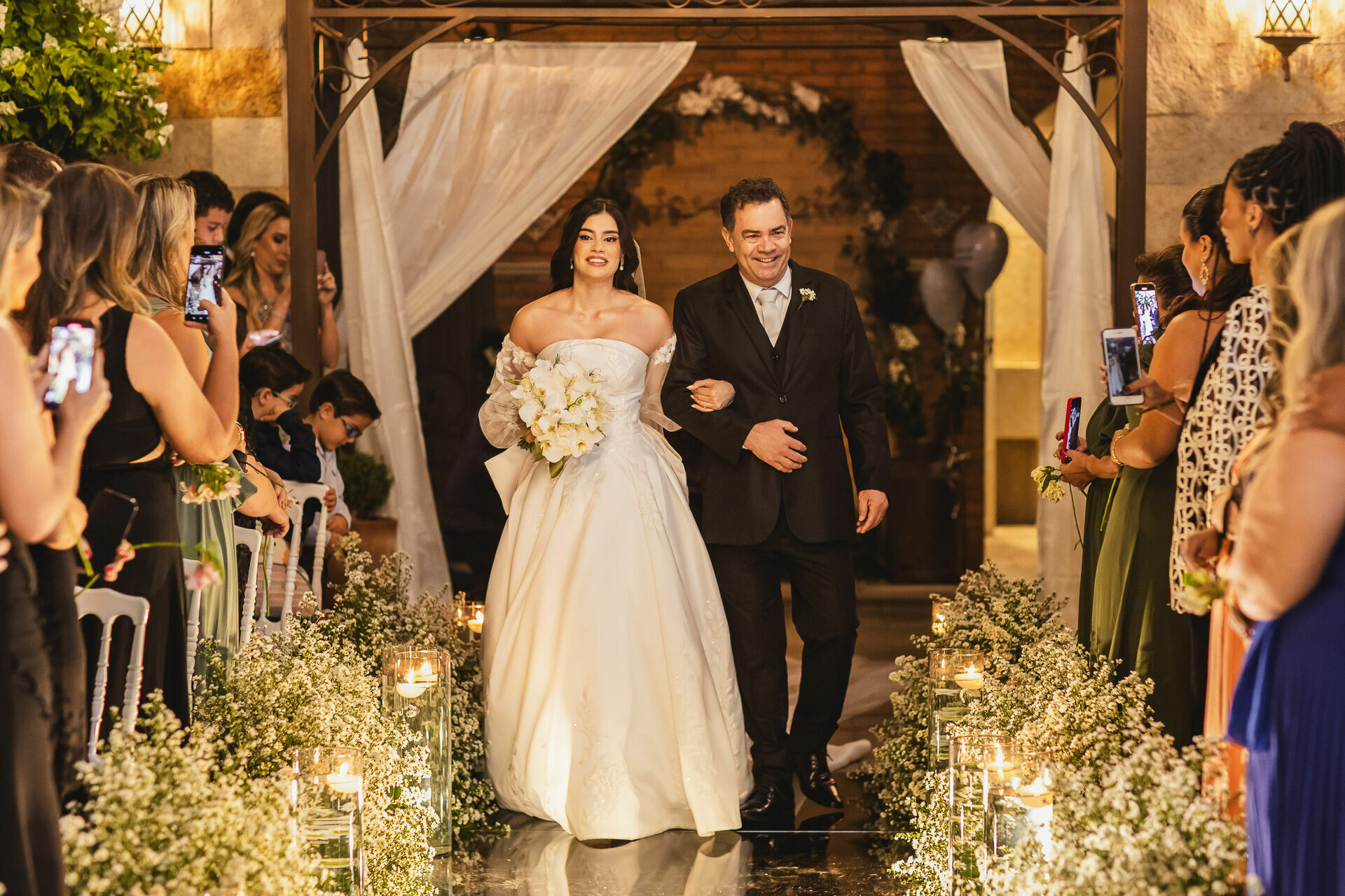 Foto Casamento Nathália e Alexandre - Buffet Almeida Pires Foto Casamento Nathália e Alexandre - Buffet Almeida Pires - Imagem 12
