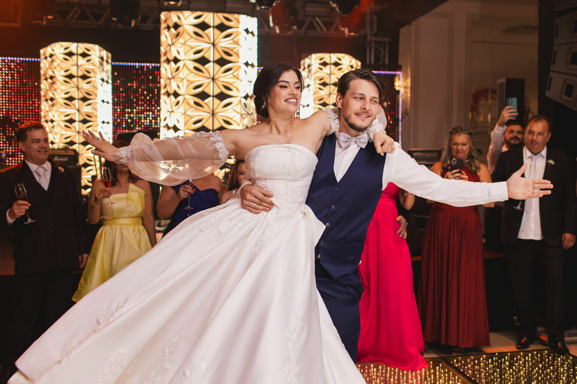 Foto Casamento Nathália e Alexandre - Buffet Almeida Pires Foto Casamento Nathália e Alexandre - Buffet Almeida Pires - Imagem 31