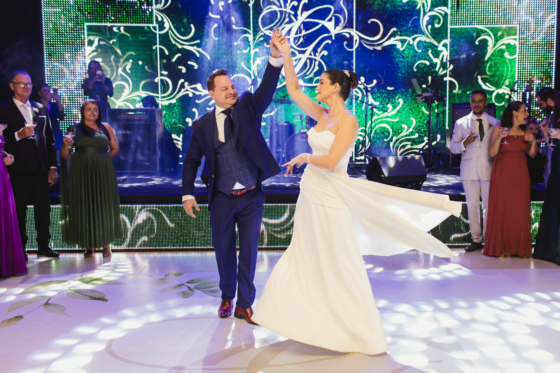 Foto Casamento Grazy e Cassino - Villa Conte Foto Casamento Grazy e Cassino - Villa Conte - Imagem 27